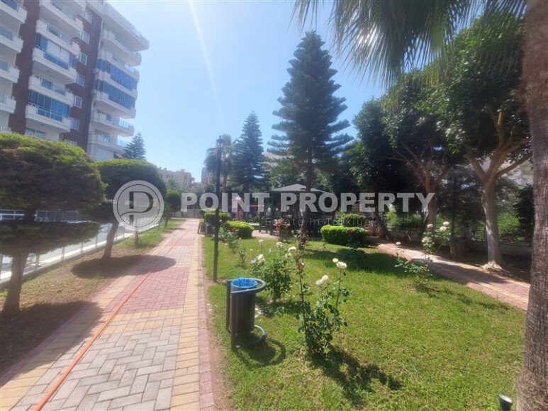 Район Махмутлар. Квартира 2+1, 115 м², 2015 года, до моря 800 м, до центра 500 м, меблирована, с двумя балконами и видом на бассейн.-id-9913-фото-13