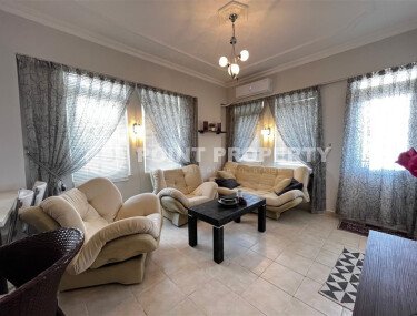 Two cozy apartments in one document 1+1 and 2+1 at an affordable price, the center of Alanya-id-9923-photo-4