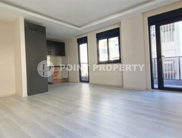 2+1 apartment with finished renovation in the center of Alanya - 700 m to Keykubat beach-id-9926-photo-2