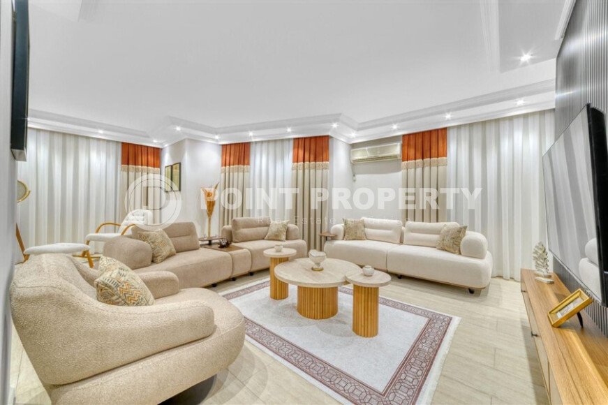 Дуплекс 4+1 площадью 200 м² с террасой и роскошным интерьером в меблированном виде в жилом комплексе района Оба с видом на жительство.-id-9930-фото-1