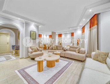 Дуплекс 4+1 площадью 200 м² с террасой и роскошным интерьером в меблированном виде в жилом комплексе района Оба с видом на жительство.-id-9930-фото-2