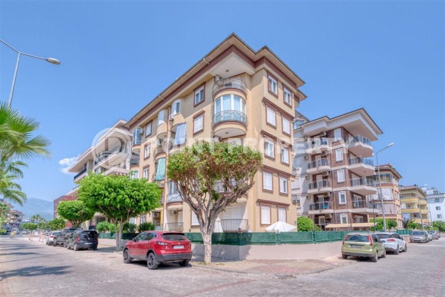 Дуплекс 4+1 площадью 200 м² с террасой и роскошным интерьером в меблированном виде в жилом комплексе района Оба с видом на жительство.-id-9930-фото-8