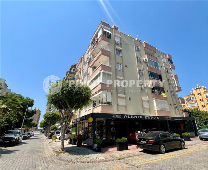 Furnished 1+1 apartment with national style in the very center of Mahmutlar-id-9961-photo-8