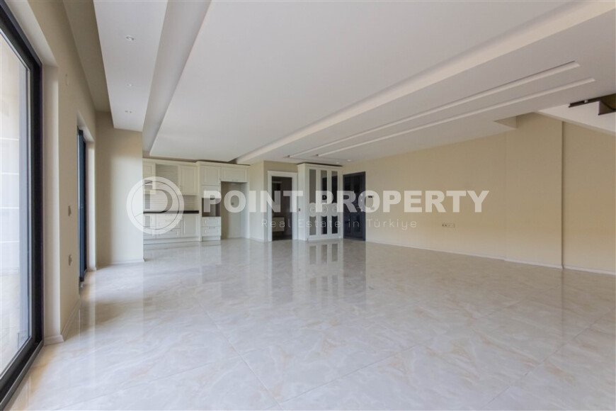 Spacious 3+1 duplex with panoramic windows in the Kargicak area is suitable for Turkish citizenship.-id-9968-photo-3