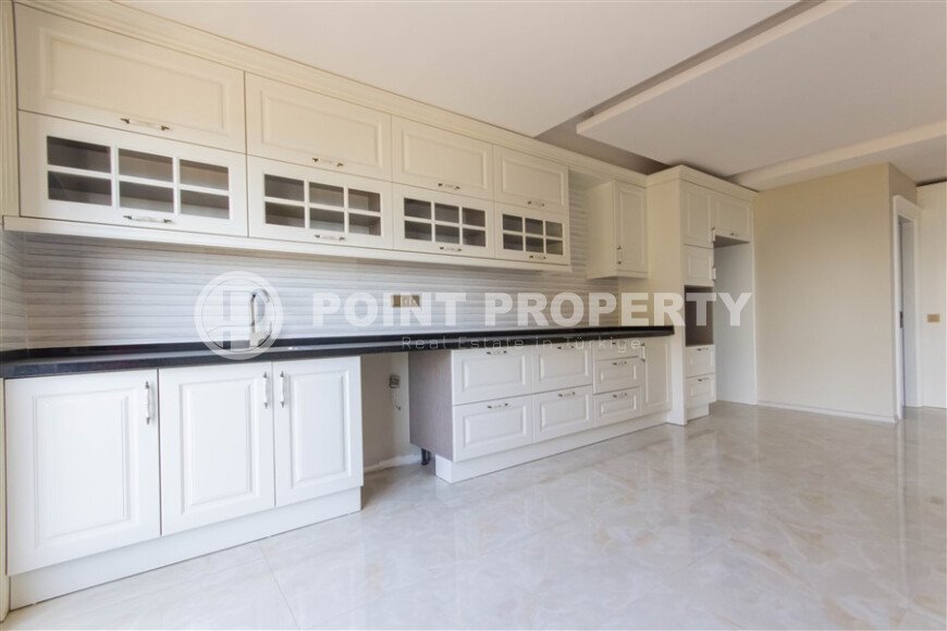 Spacious 3+1 duplex with panoramic windows in the Kargicak area is suitable for Turkish citizenship.-id-9968-photo-4