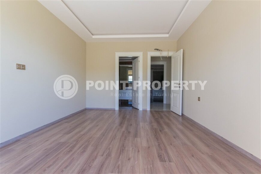 Spacious 3+1 duplex with panoramic windows in the Kargicak area is suitable for Turkish citizenship.-id-9968-photo-7