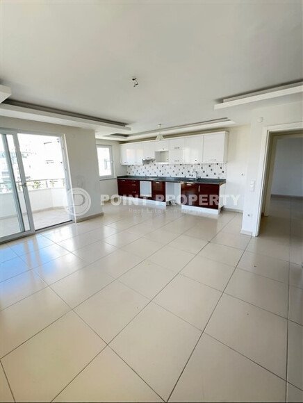 Inexpensive 2+1 apartment with ready renovation in Mahmutlar-id-9980-photo-2