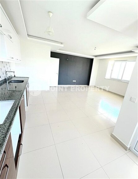 Inexpensive 2+1 apartment with ready renovation in Mahmutlar-id-9980-photo-3