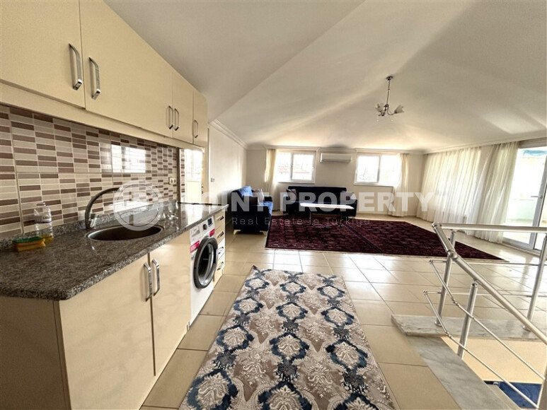 Просторный светлый дуплекс 3+2 площадью 200 м² в Тосмуре с застеклённым балконом и ВНЖ-id-10002-фото-7