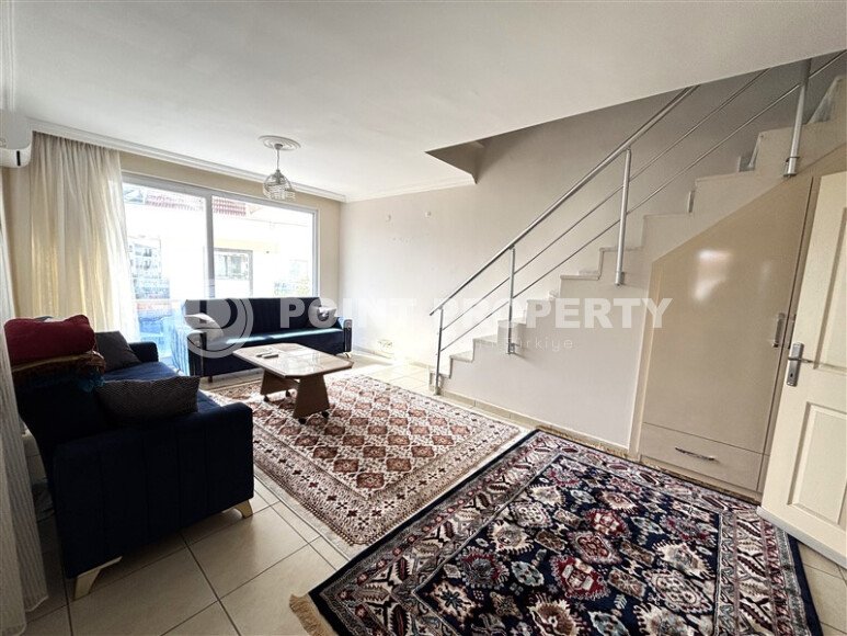 Просторный светлый дуплекс 3+2 площадью 200 м² в Тосмуре с застеклённым балконом и ВНЖ-id-10002-фото-8