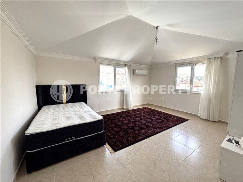 Просторный светлый дуплекс 3+2 площадью 200 м² в Тосмуре с застеклённым балконом и ВНЖ-id-10002-фото-18