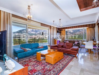 3+1 apartment with panoramic views in a prestigious complex in Kargicak-id-10006-photo-2