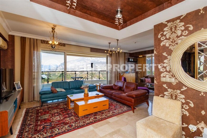 3+1 apartment with panoramic views in a prestigious complex in Kargicak-id-10006-photo-3
