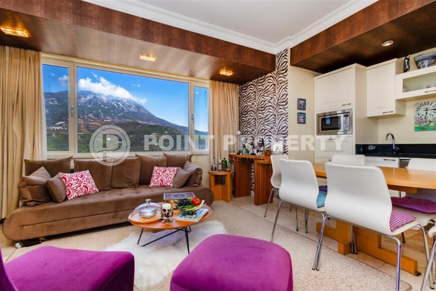 3+1 apartment with panoramic views in a prestigious complex in Kargicak-id-10006-photo-4