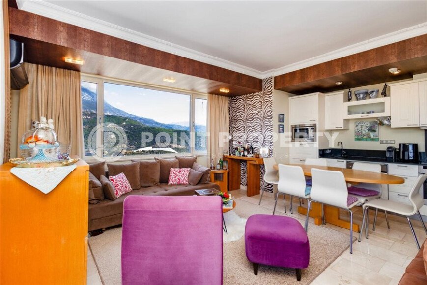 3+1 apartment with panoramic views in a prestigious complex in Kargicak-id-10006-photo-6