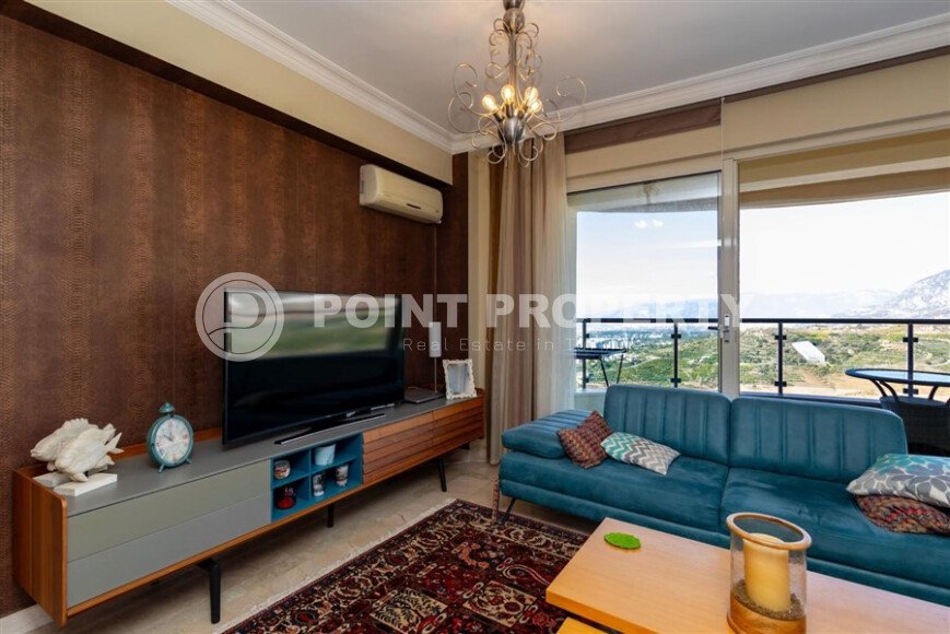 3+1 apartment with panoramic views in a prestigious complex in Kargicak-id-10006-photo-11