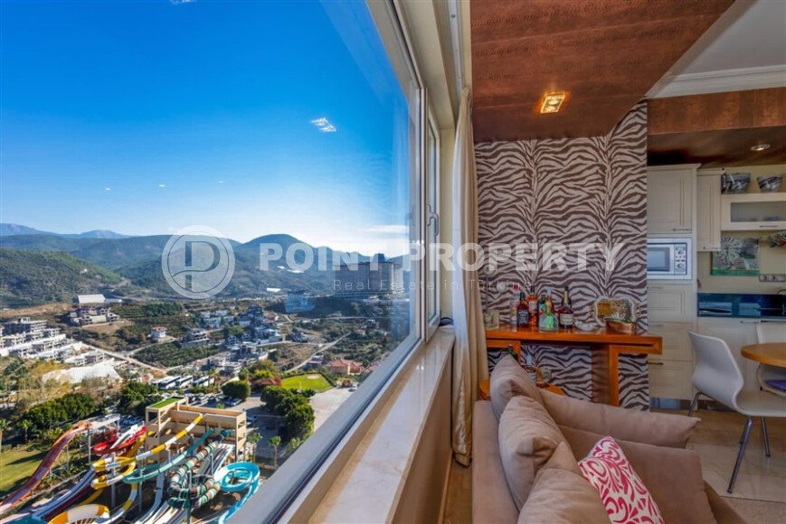 3+1 apartment with panoramic views in a prestigious complex in Kargicak-id-10006-photo-24
