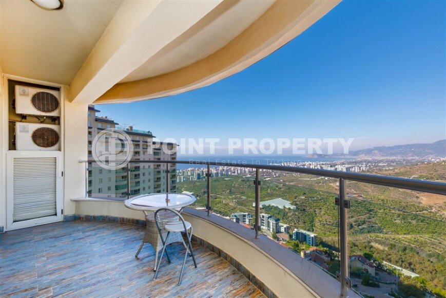 3+1 apartment with panoramic views in a prestigious complex in Kargicak-id-10006-photo-25