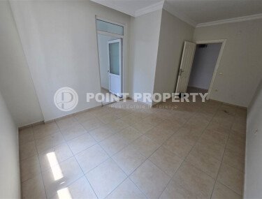 Квартира 1+1 с большой площадью 85 м² и просторным балконом в центре Махмутлара-id-10020-фото-2