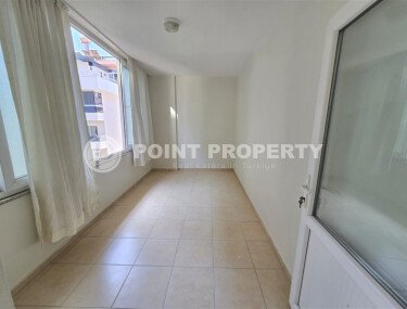 Квартира 1+1 с большой площадью 85 м² и просторным балконом в центре Махмутлара-id-10020-фото-3