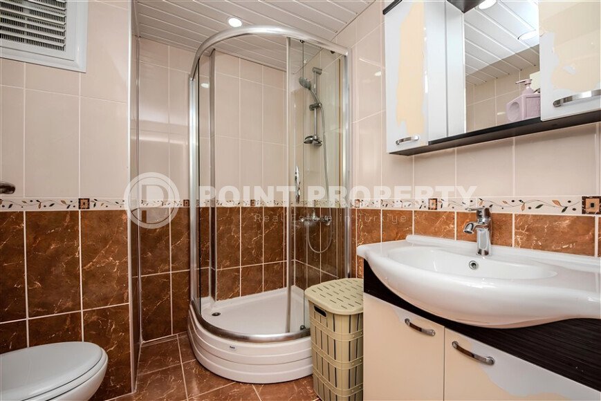 Двухуровневая квартира 2+1 в центре Махмутлара, всего в 300 метрах от моря-id-10023-фото-12