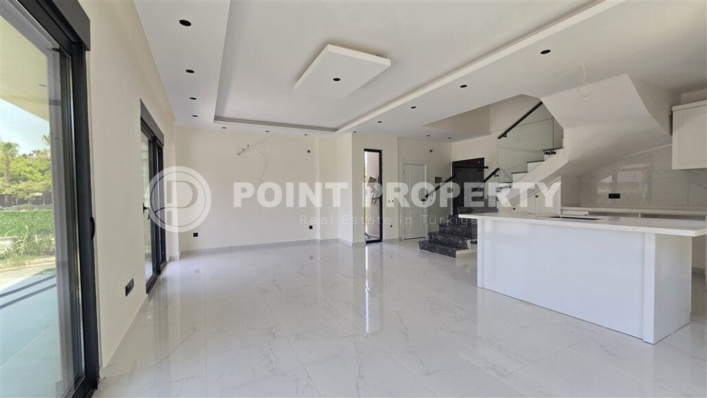 Роскошная трёхэтажная вилла 3+1 — 210 м² в Конаклы, всего 150 м от моря-id-10026-фото-4