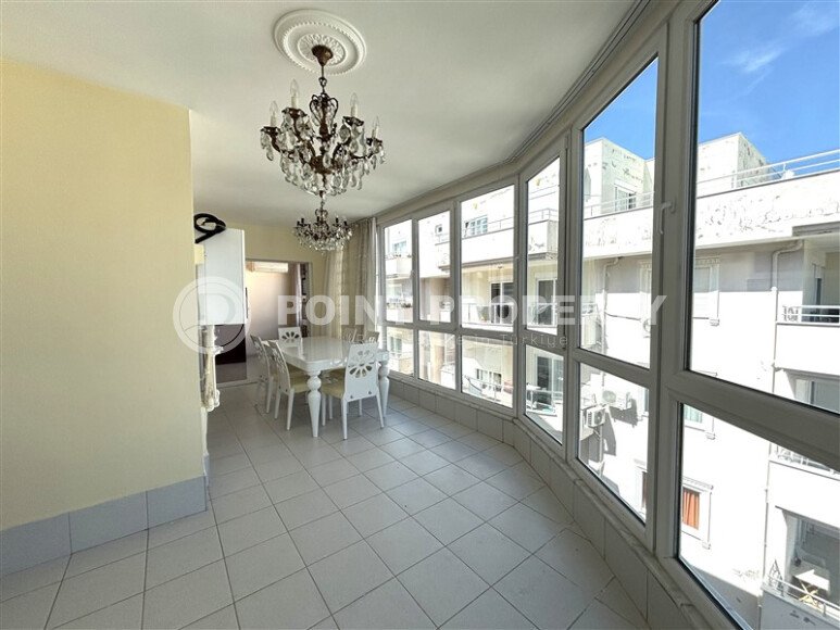 Spacious duplex 3+1 - 220 m² on the first line in Mahmutlar-id-10027-photo-8