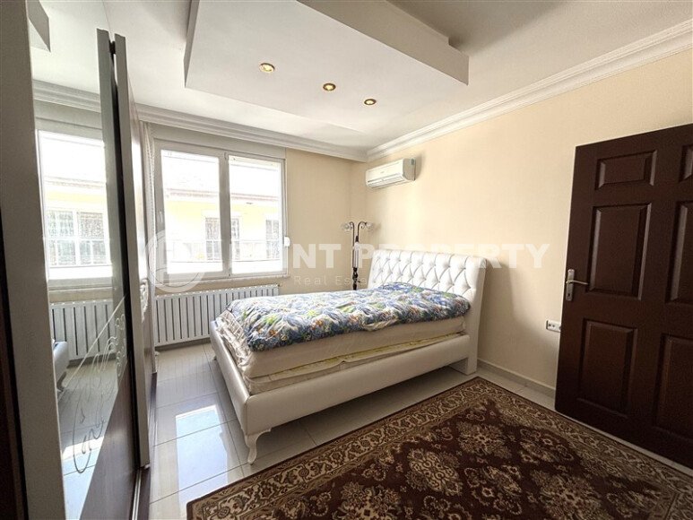 Просторный дуплекс 3+1 — 220 м² на первой линии в Махмутларе-id-10027-фото-13