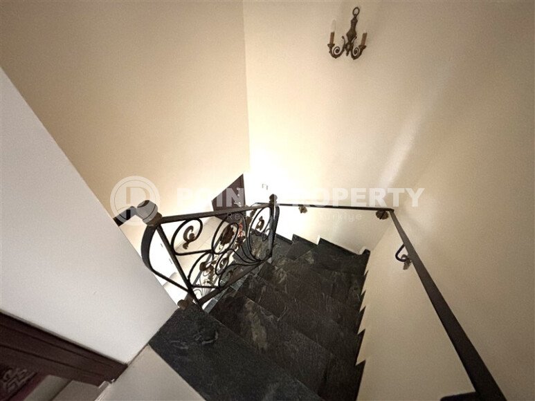 Просторный дуплекс 3+1 — 220 м² на первой линии в Махмутларе-id-10027-фото-14