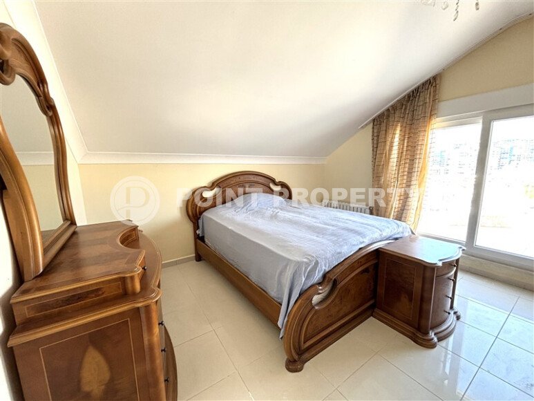 Просторный дуплекс 3+1 — 220 м² на первой линии в Махмутларе-id-10027-фото-15