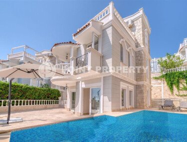 Spacious apartment 170 m² 3+1 in a villa type house, with sea view, Cikcilli area-id-10054-photo-6