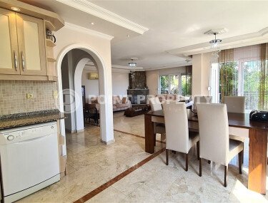 Two-level villa 200 m², in the center of Alanya, with a view of the sea and Kale-id-10062-photo-3