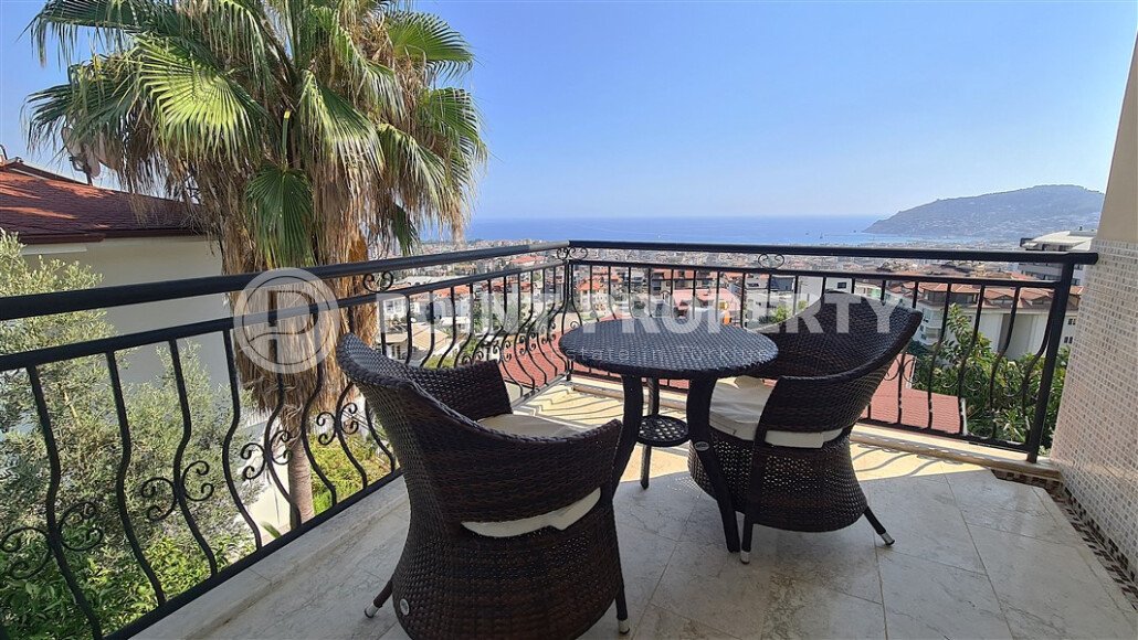 Two-level villa 200 m², in the center of Alanya, with a view of the sea and Kale-id-10062-photo-20