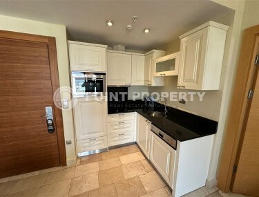 Comfortable apartment 95 m² in Kargicak area with rich infrastructure of the complex-id-10068-photo-3