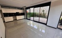 Spacious apartment 140 m² with private garden in Hasbahce area, Alanya center-id-10080-photo-4