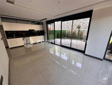 Просторная квартира 140 м² с приватным садом в районе Хасбахче, центр Аланьи-id-10080-фото-4