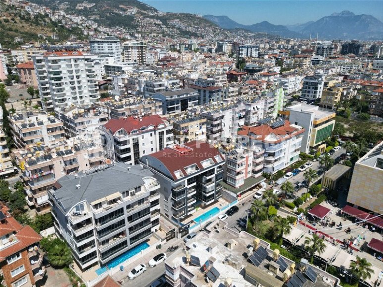 Comfortable apartment 55 m² near Cleopatra beach in the center of Alanya with residence permit-id-10081-photo-1
