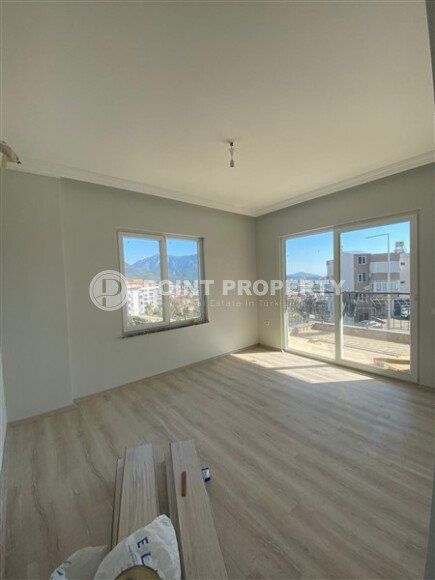 Sunny apartment 135 m² with separate kitchen and covered parking, Ciplakli area-id-10101-photo-5