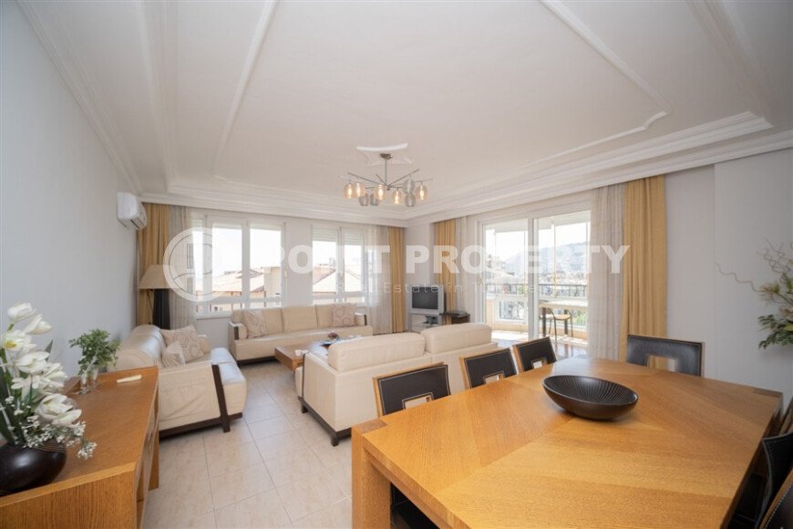 Spacious apartment 180 m², Sugezu area, Alanya center-id-10107-photo-1