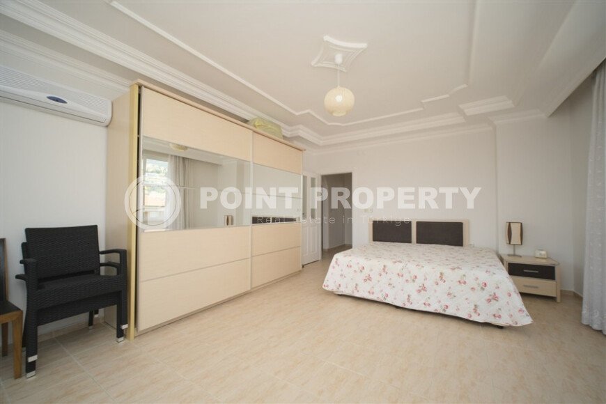 Spacious apartment 180 m², Sugezu area, Alanya center-id-10107-photo-5
