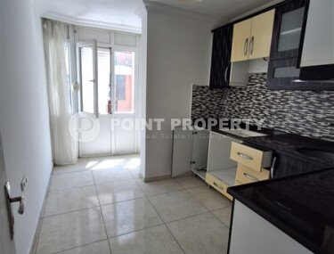 Spacious apartment 110 m² in the center of Alanya with separate kitchen, close to the sea-id-10114-photo-2