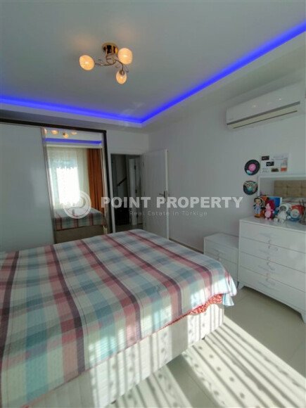 Spacious duplex 3+1, 150 m² in Mahmutlar area, close to the sea and with sea view-id-10124-photo-7