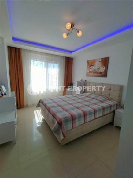 Spacious duplex 3+1, 150 m² in Mahmutlar area, close to the sea and with sea view-id-10124-photo-8