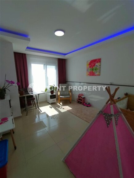 Spacious duplex 3+1, 150 m² in Mahmutlar area, close to the sea and with sea view-id-10124-photo-9