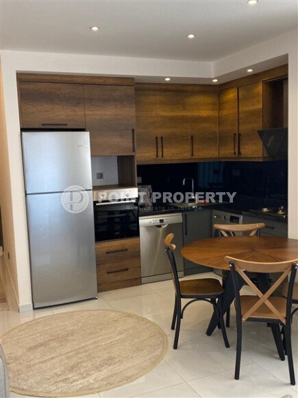 Comfortable apartment 2+1, 80 m² in Mahmutlar, in a popular complex with rich infrastructure-id-10128-photo-4