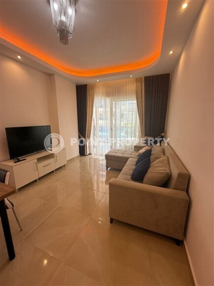 Bright apartment 1+1, 68 m² in Mahmutlar area, in a complex with hotel infrastructure-id-10131-photo-2