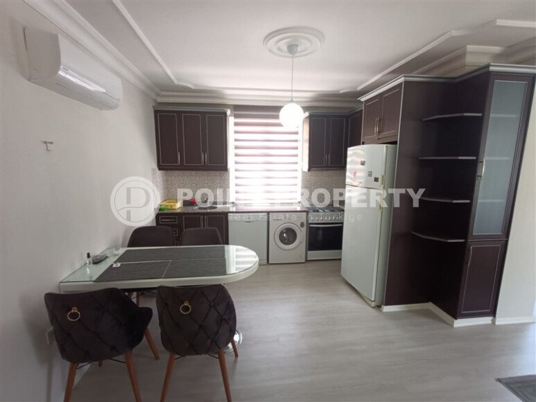 Well maintained 2+1 apartment near Cleopatra beach, Alanya center-id-10136-photo-3