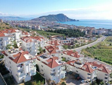 Apartment 2+1, 110 m² in the center of Alanya with a view of Cleopatra Beach and a residence permit-id-10143-photo-2