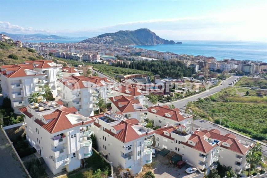 Apartment 2+1, 110 m² in the center of Alanya with a view of Cleopatra Beach and a residence permit-id-10143-photo-2