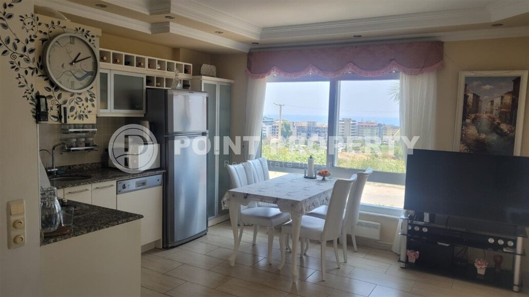 Apartment 2+1, 110 m² in the center of Alanya with a view of Cleopatra Beach and a residence permit-id-10143-photo-3